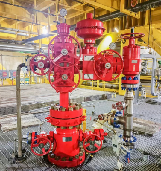 神開井口產品助力新里程!亞洲第一深水導管架平臺建設(圖1) 神開井口產品助力新里程!亞洲第一深水導管架平臺建設(圖1)